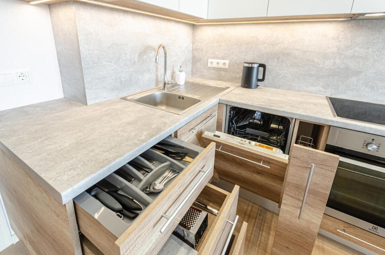 Petrovdom 5-25 In Cozy Apartment In Residential Complex "Beresteiskyi" 基輔 外观 照片