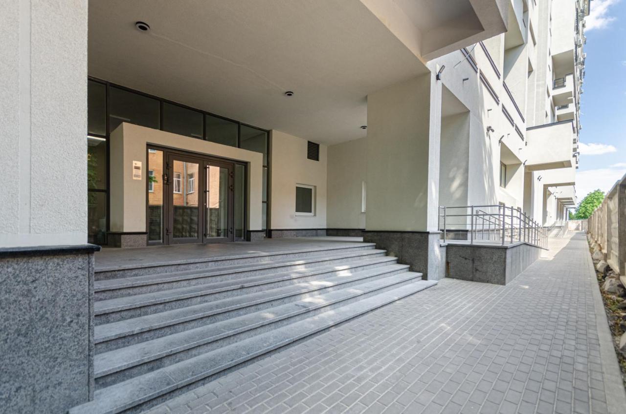 Petrovdom 5-25 In Cozy Apartment In Residential Complex "Beresteiskyi" 基輔 外观 照片